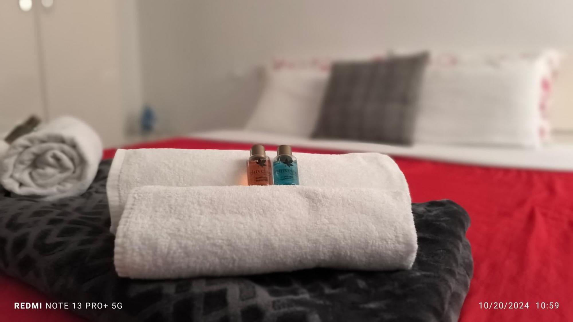 One Bedroom Tea Apartment Il-Gzira المظهر الخارجي الصورة