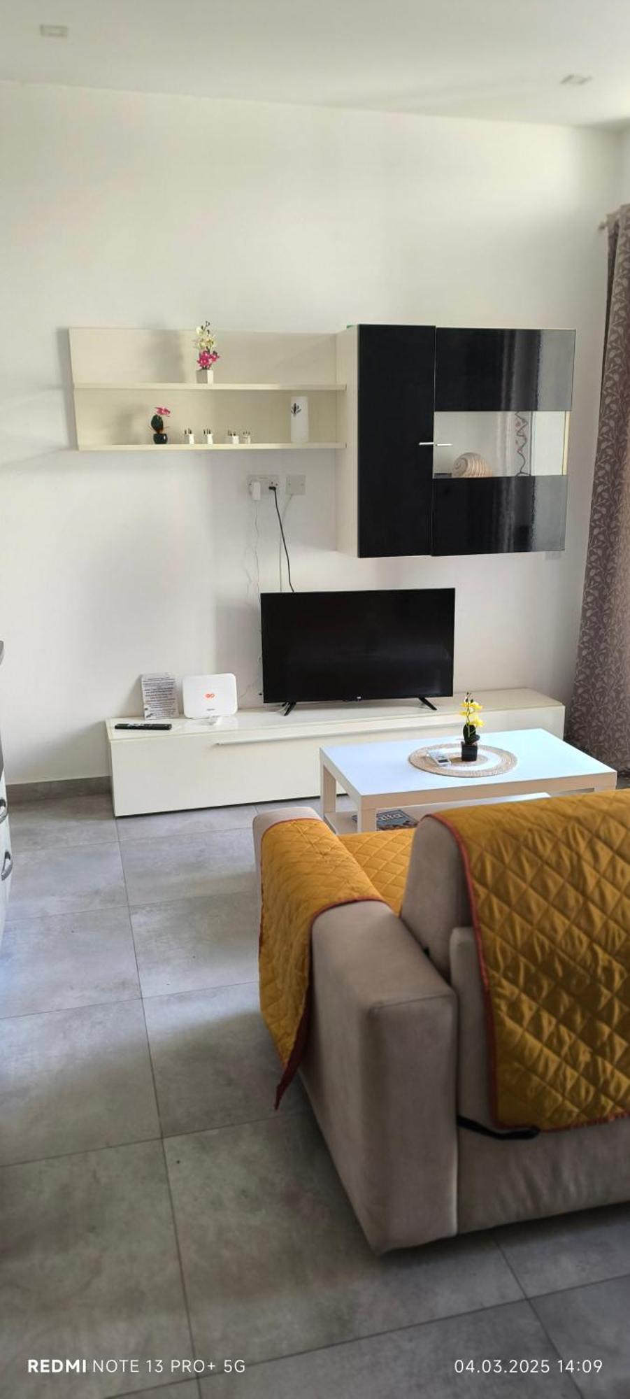 One Bedroom Tea Apartment Il-Gzira المظهر الخارجي الصورة